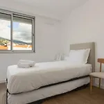 Апартаменты Pool Retreat For Families & Romantic Escapes *